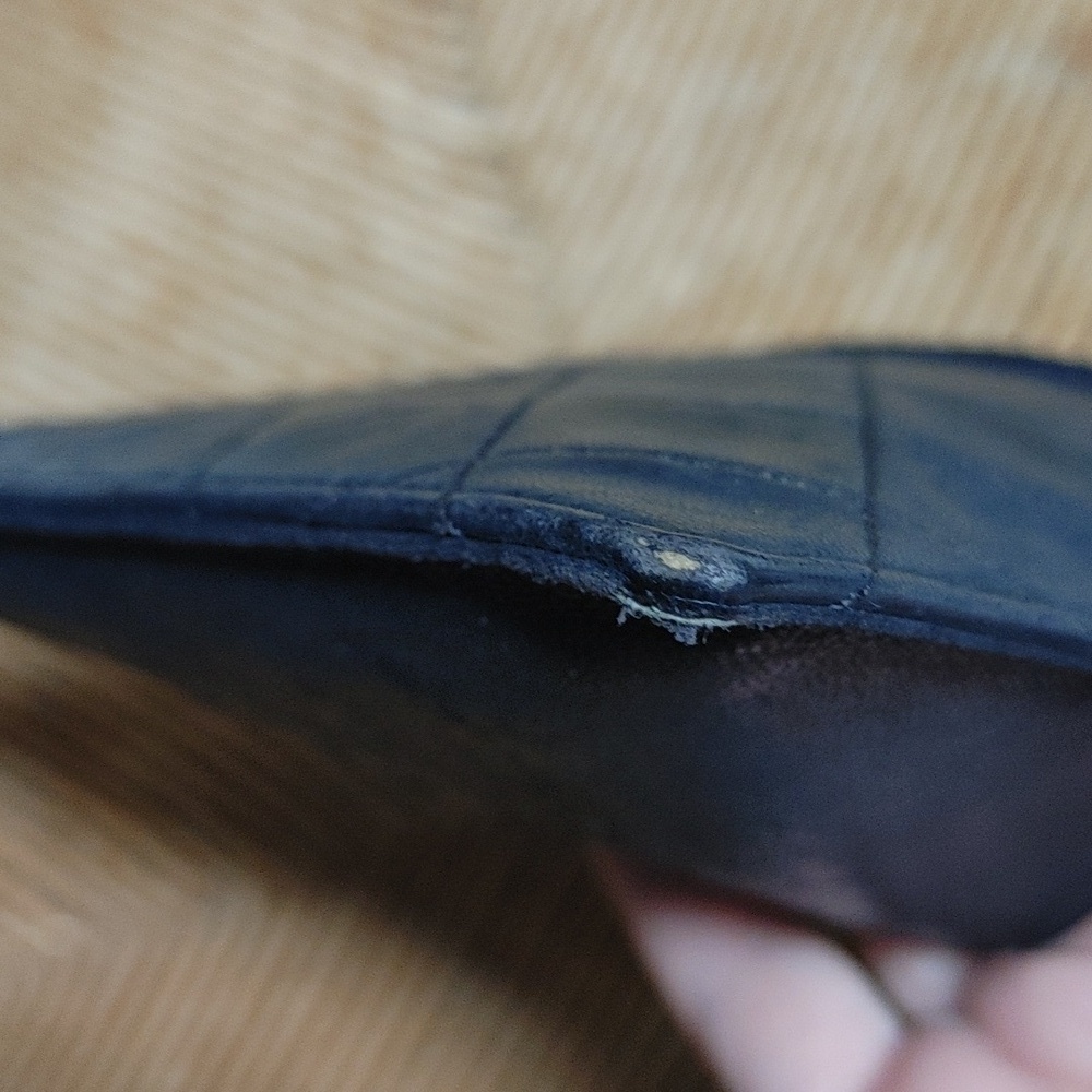 Vintage CHANEL Navy Quilted Leather Wallet - Picture 14 of 17